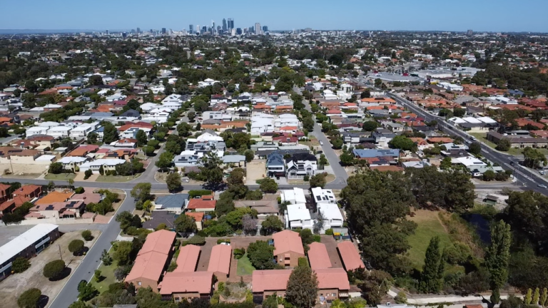 17 Wellington Parade gallery