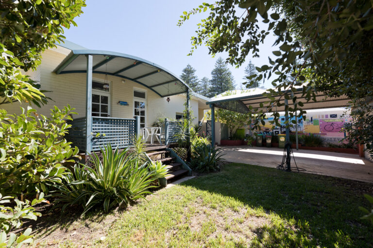 207 Curtin Avenue gallery