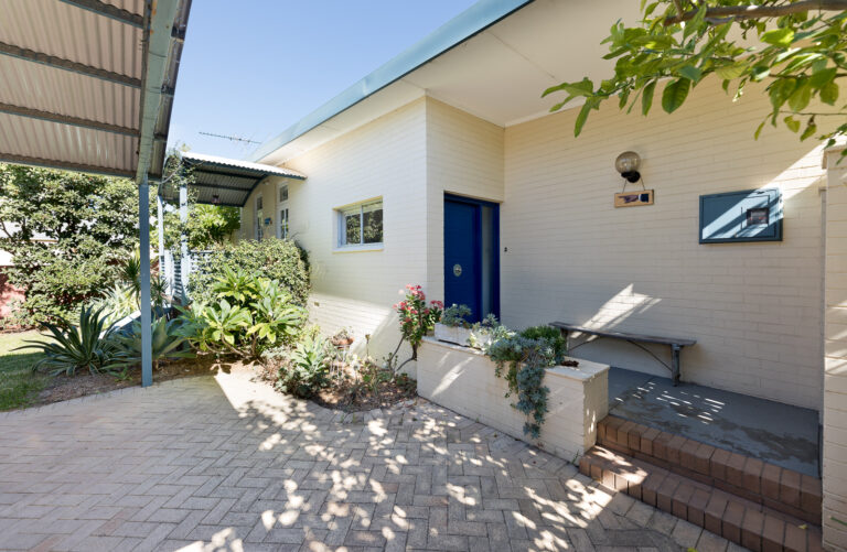 207 Curtin Avenue gallery