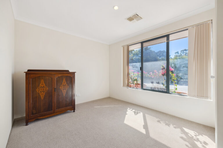 66 Victoria Street gallery