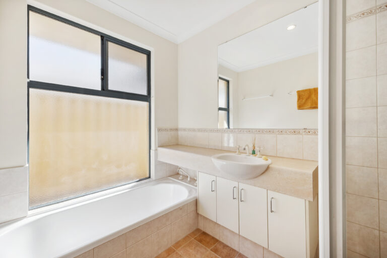 66 Victoria Street gallery