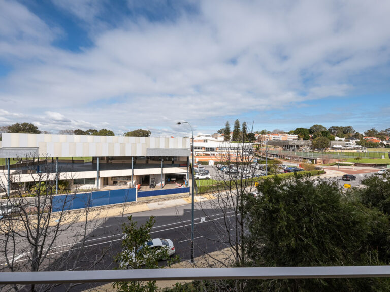 32/375 Stirling Highway gallery