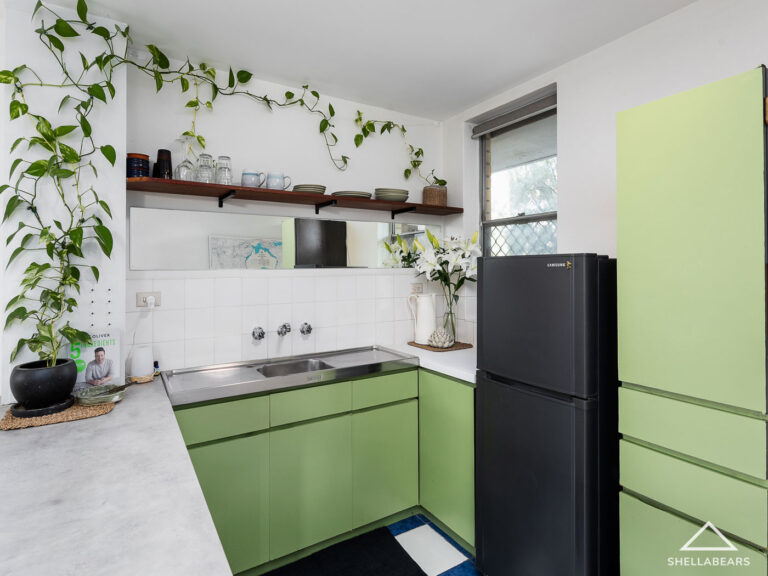 14/27 St Leonards Street gallery