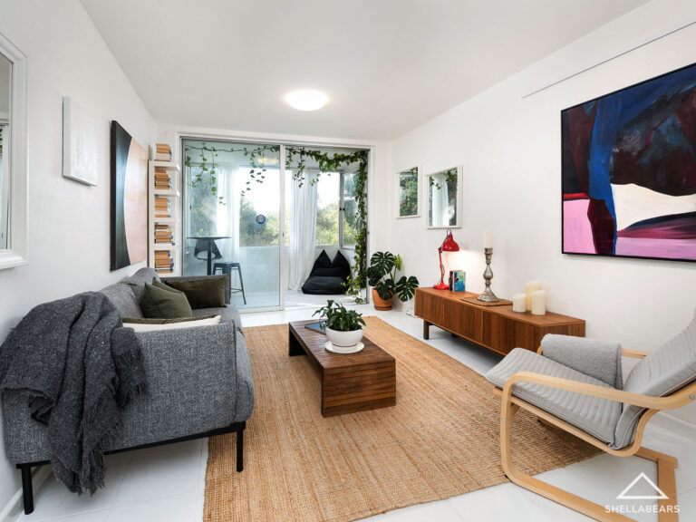 14/27 St Leonards Street gallery