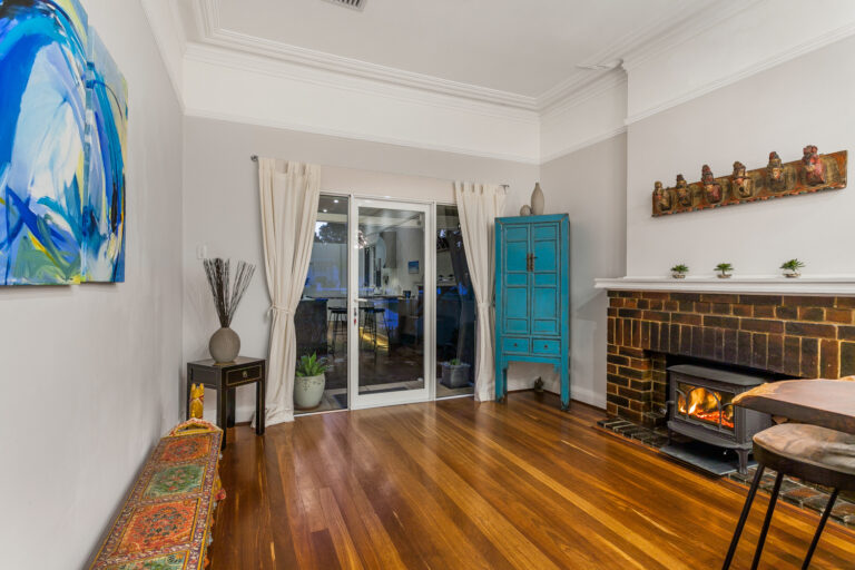 284 Marmion Street gallery