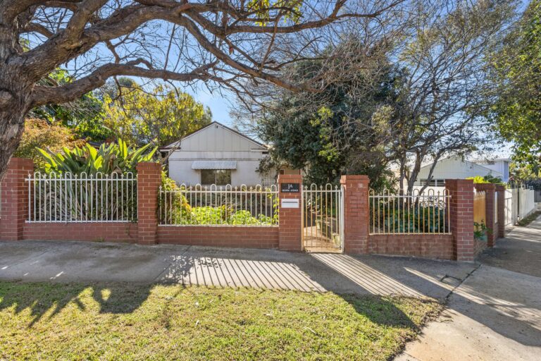 1A Second Avenue gallery