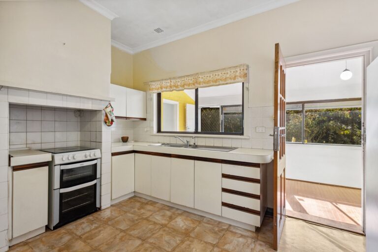 1A Second Avenue gallery