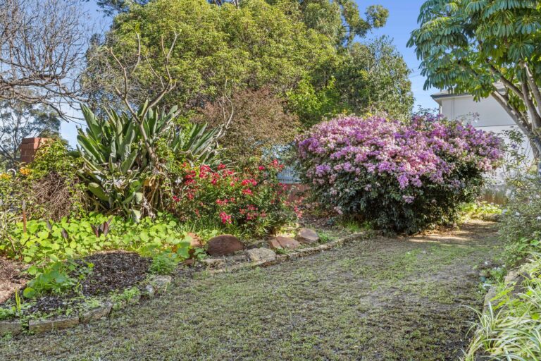 1A Second Avenue gallery