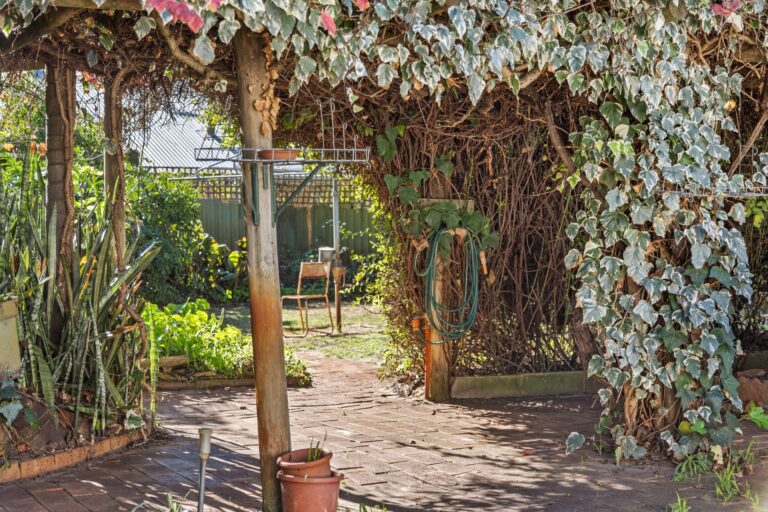 1A Second Avenue gallery