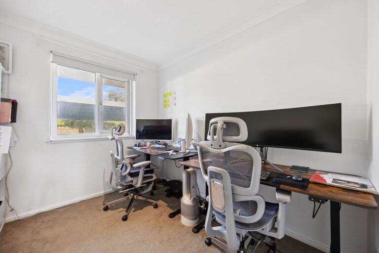 15/30 Wellington Street gallery