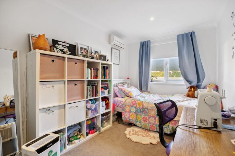 15/30 Wellington Street gallery