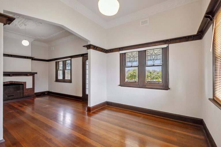 2/59 Stirling Highway gallery