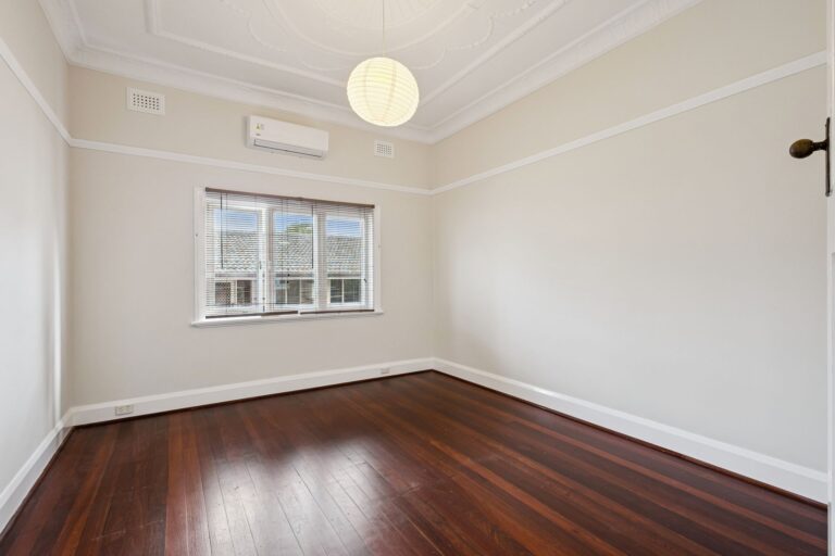 2/59 Stirling Highway gallery