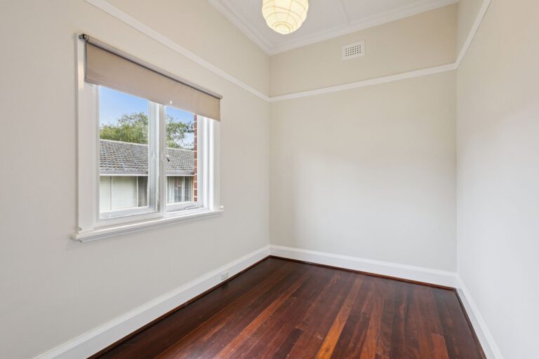 2/59 Stirling Highway gallery