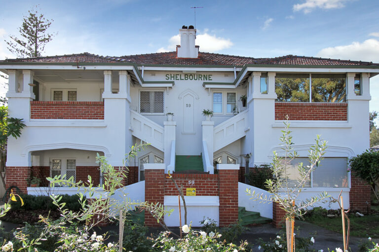 2/59 Stirling Highway gallery
