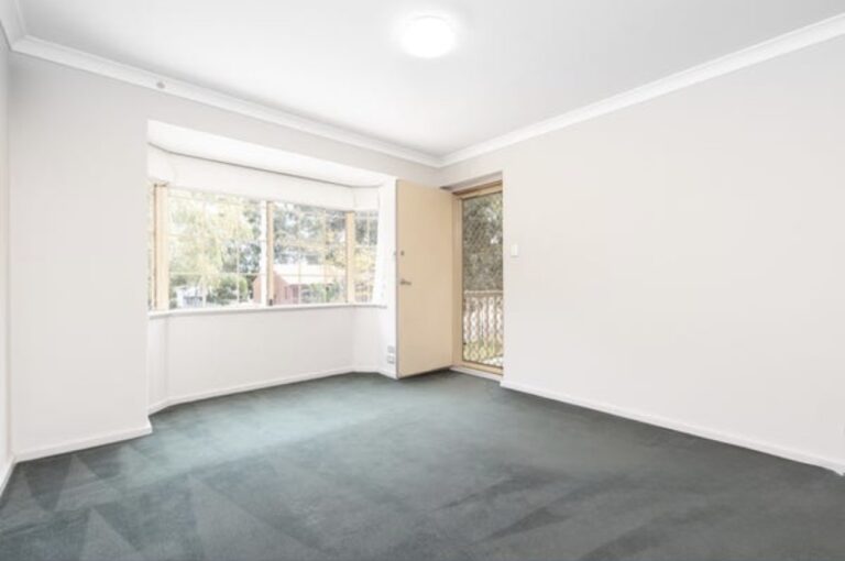 6 Hamilton Street gallery