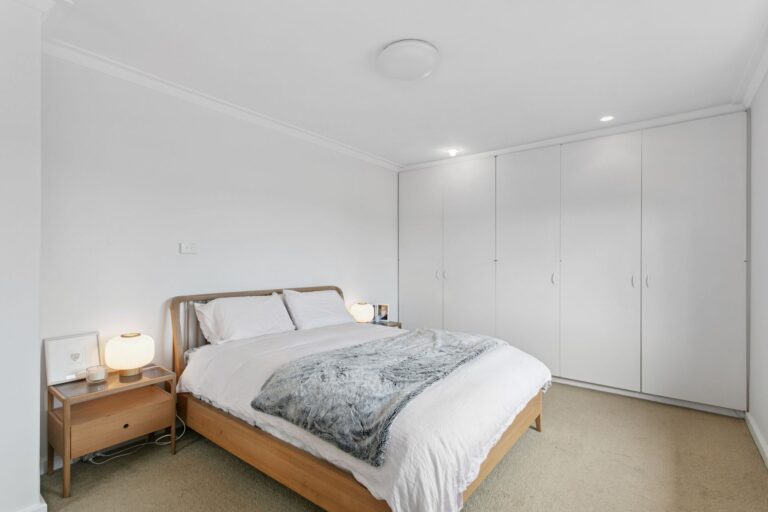 12/24 Richardson Street gallery