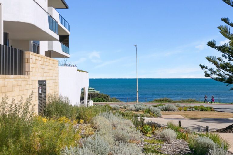 Gnd Flr 2/40 Marine Parade gallery