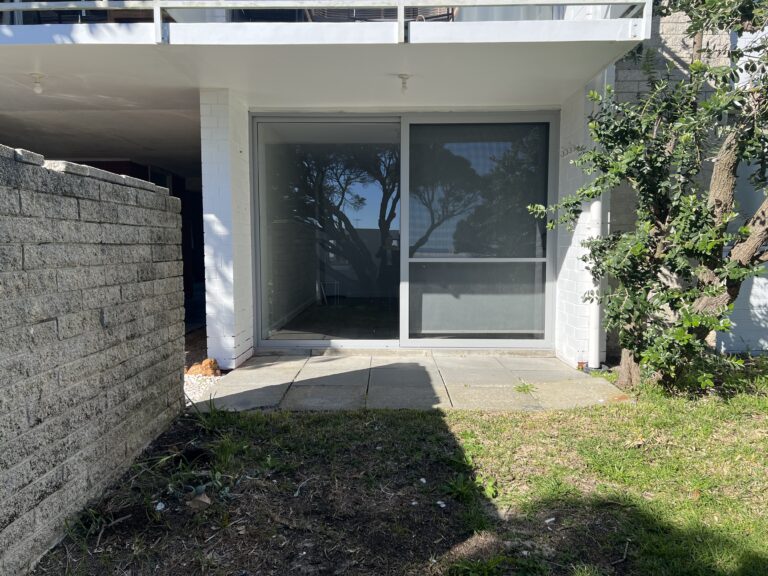 2/16 Avonmore Terrace gallery