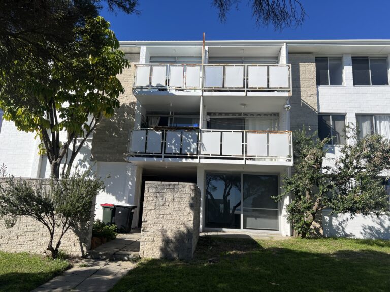 2/16 Avonmore Terrace gallery