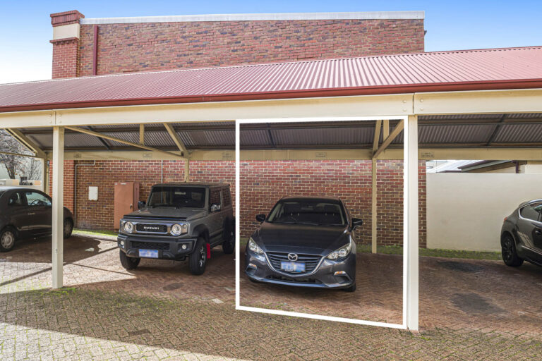 6 / 222 James Street gallery