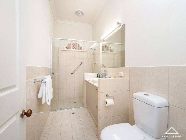 13 Thomson Road gallery