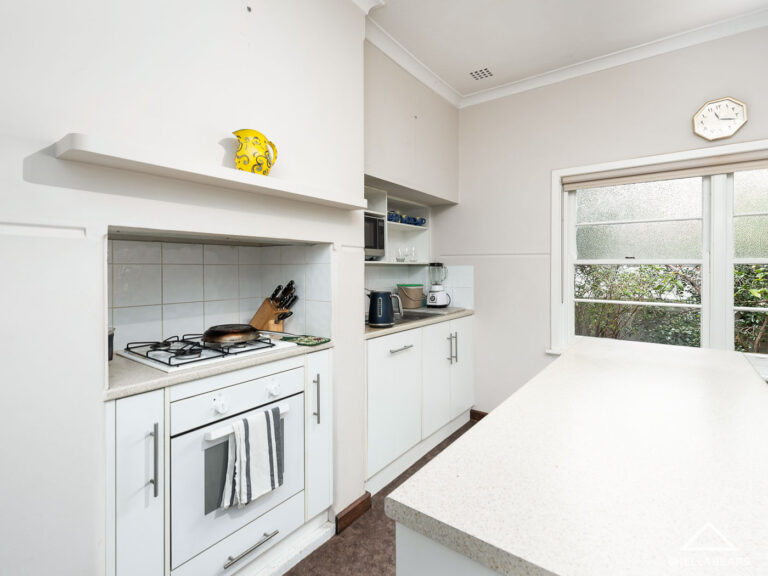 6 Lonnie Street gallery