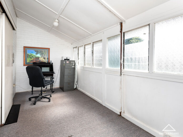 6 Lonnie Street gallery