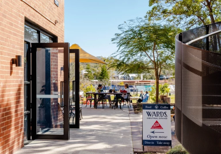 6 Lonnie Street gallery