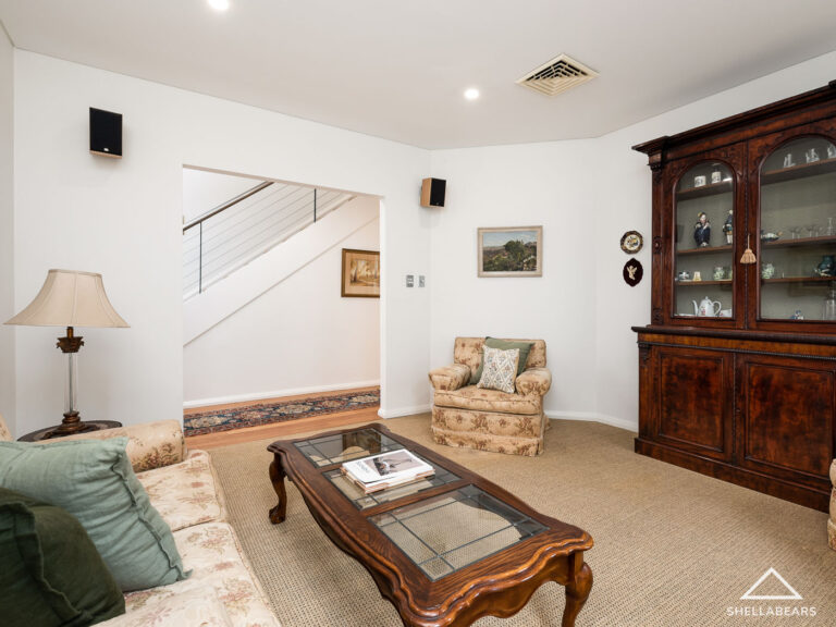 35A Devon Road gallery