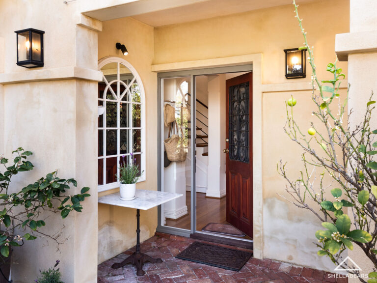 18 Vera Street gallery