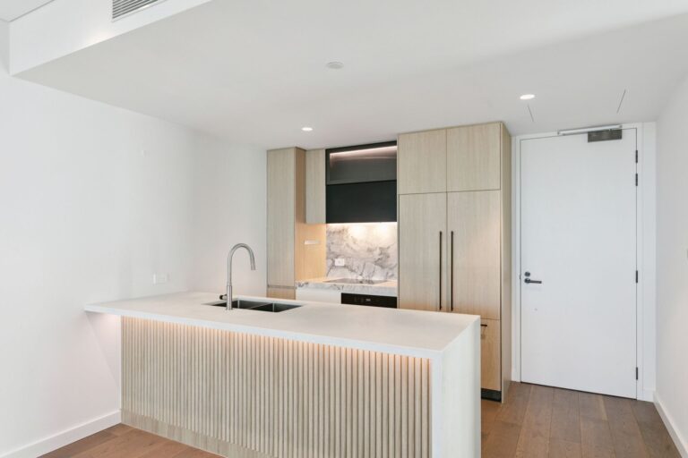 303/1 Airlie Street gallery