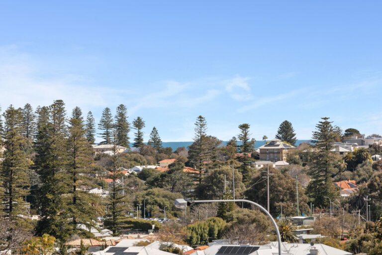 303/1 Airlie Street gallery