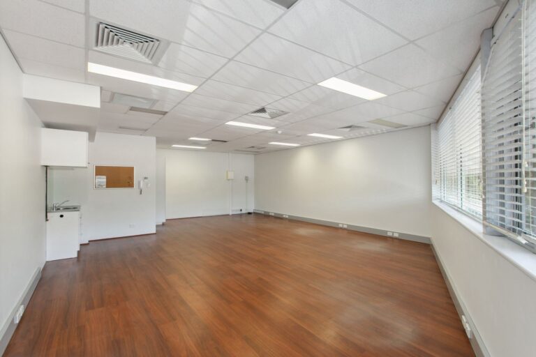 4/1-3 Brixton Street gallery