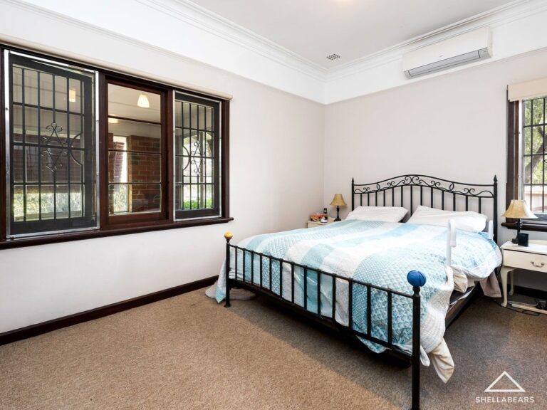 6 Lonnie Street gallery