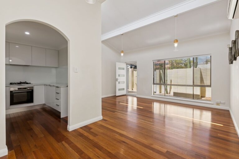 8 Moira Lane gallery