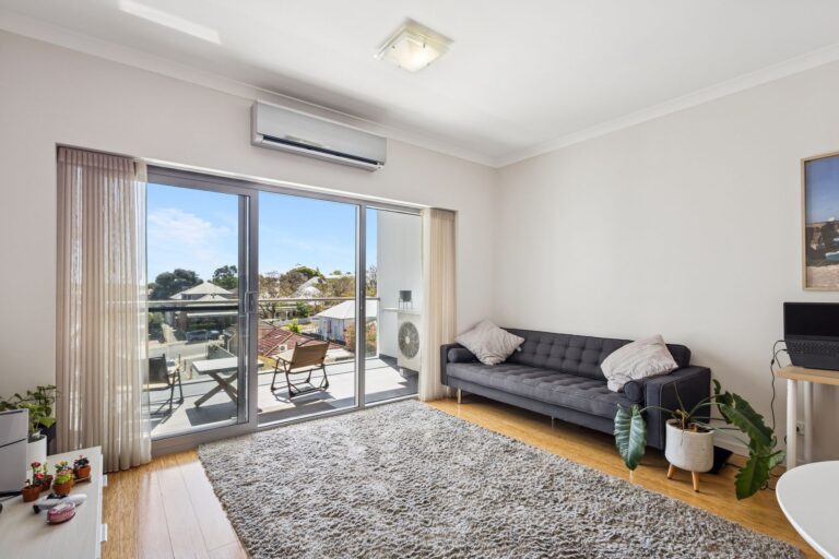 39/110 Cambridge Street gallery