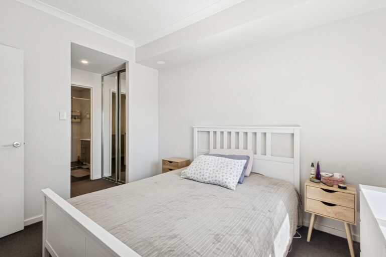 39/110 Cambridge Street gallery