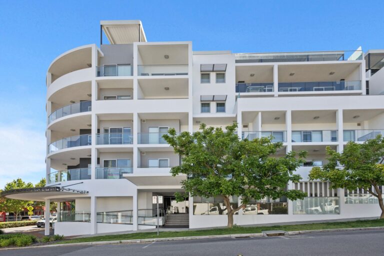 39/110 Cambridge Street gallery