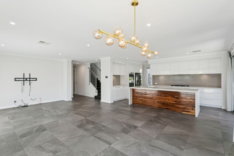 21 Cassidae Terrace gallery