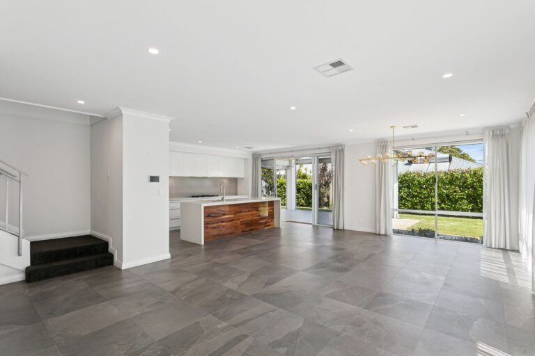 21 Cassidae Terrace gallery