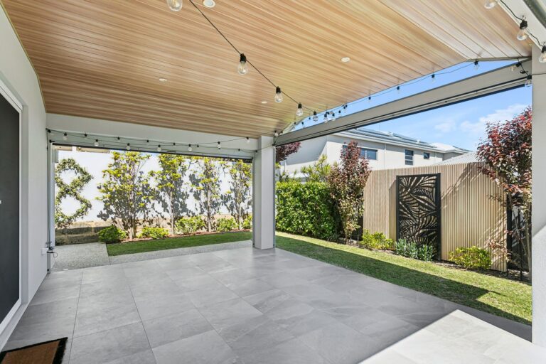 21 Cassidae Terrace gallery