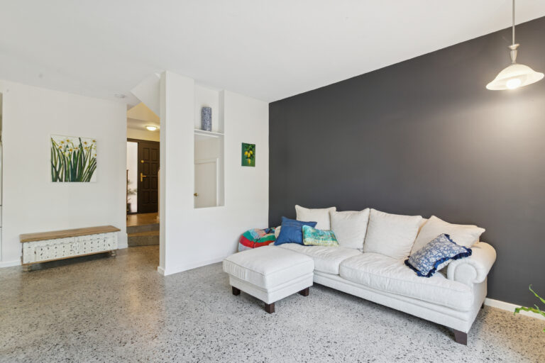 8/504 Stirling Highway gallery