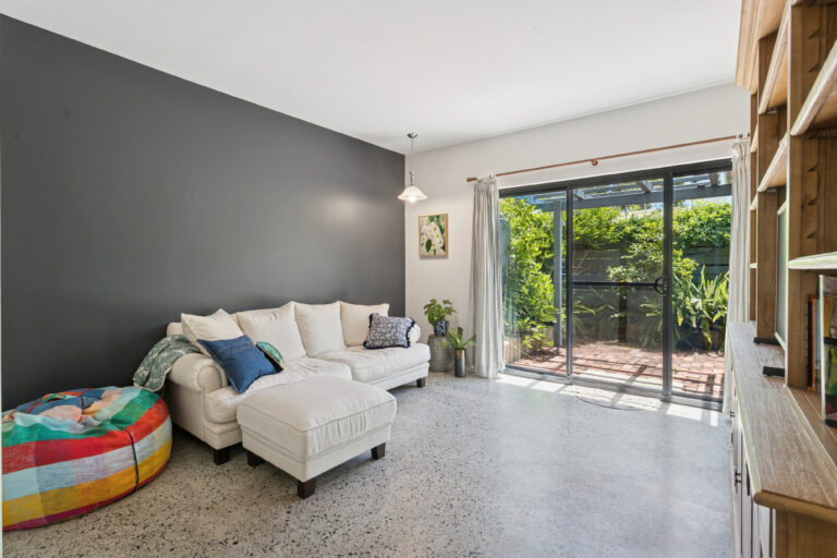 8/504 Stirling Highway gallery