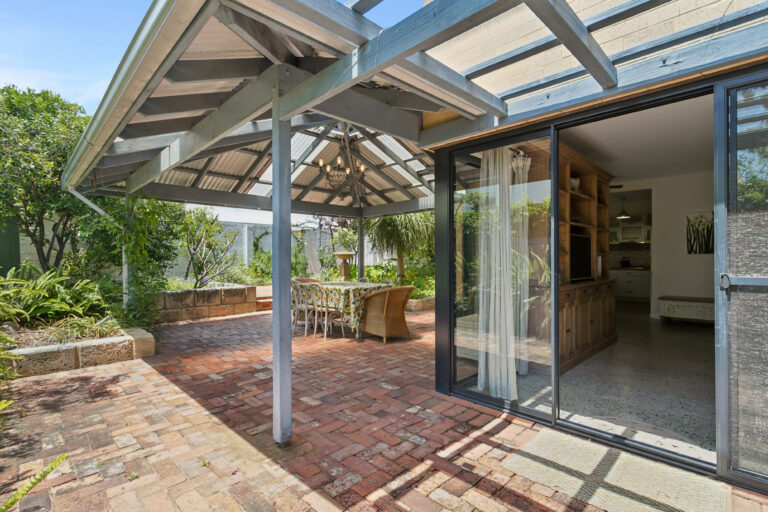 8/504 Stirling Highway gallery