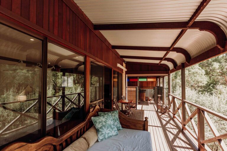 127 Jayes Road gallery