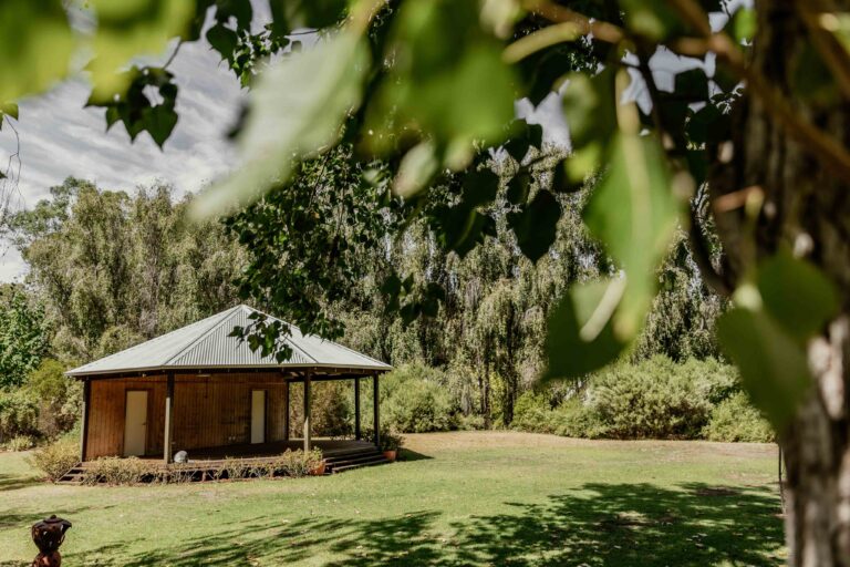 127 Jayes Road gallery