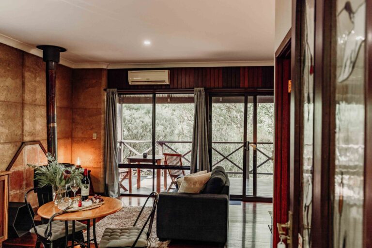 127 Jayes Road gallery