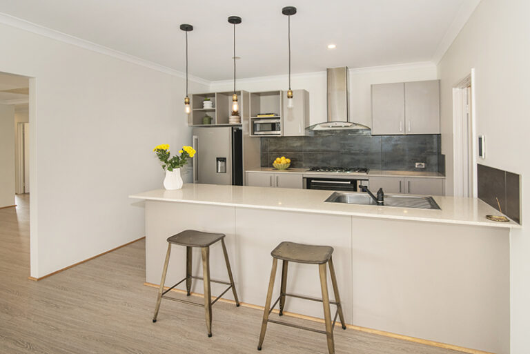 16 Cabot Close gallery