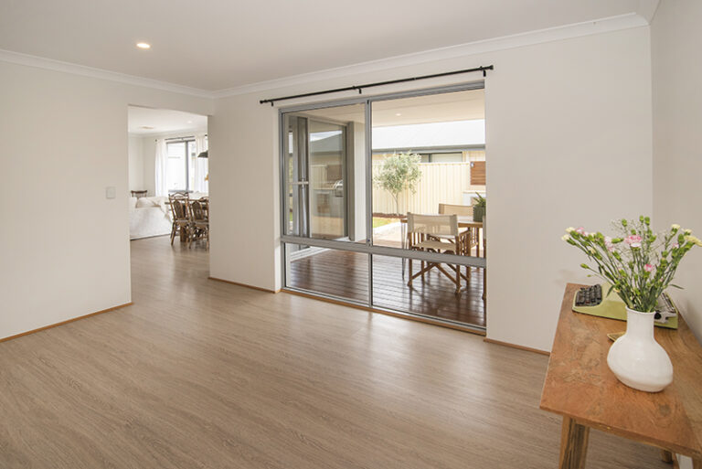 16 Cabot Close gallery